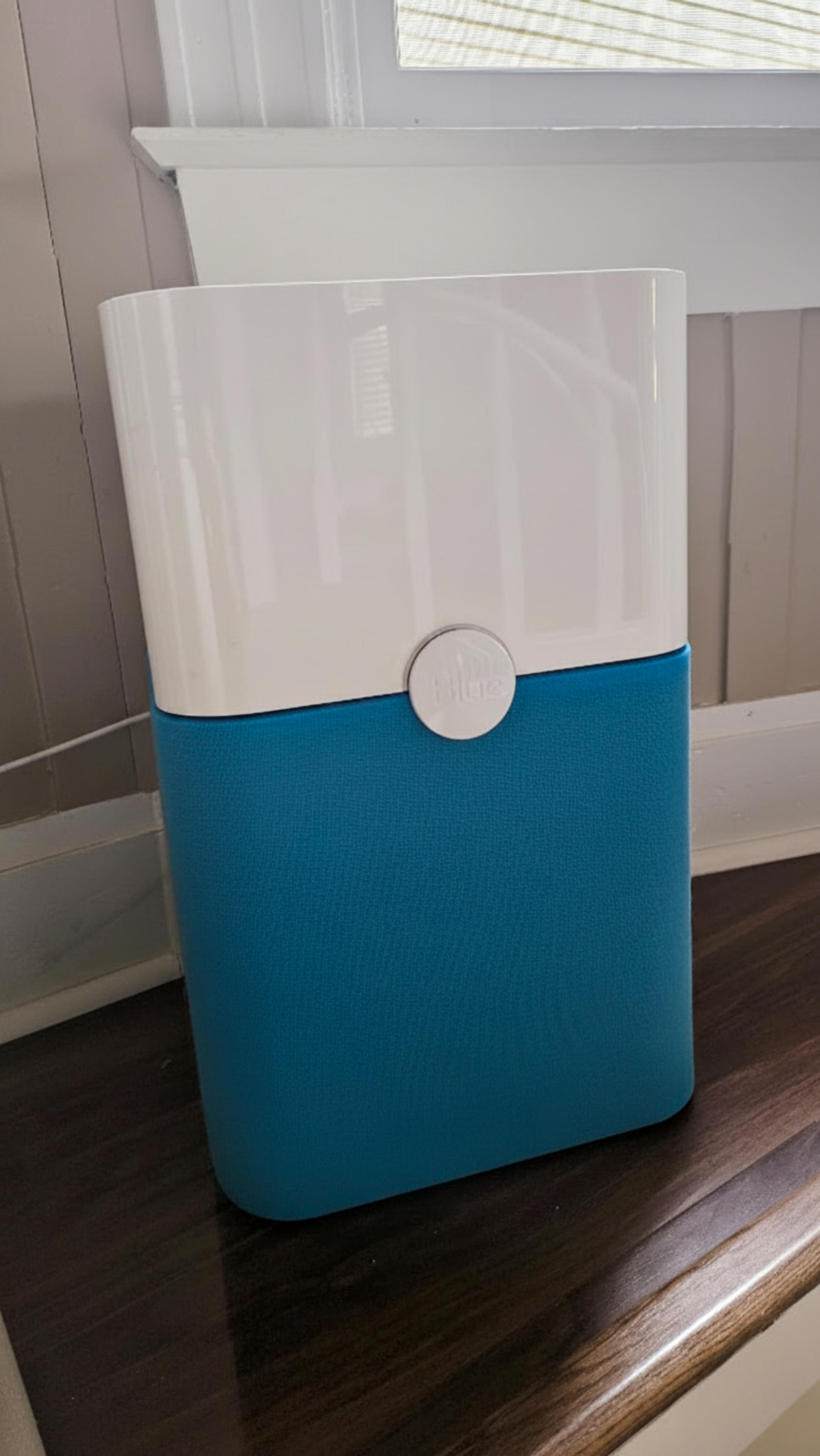 Blue air purifier